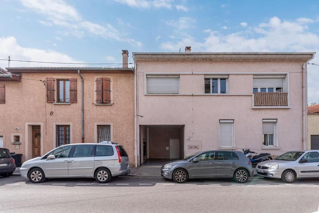 Apartamento Lumignons Lyonnais - Doua Villeurbanne Exterior foto